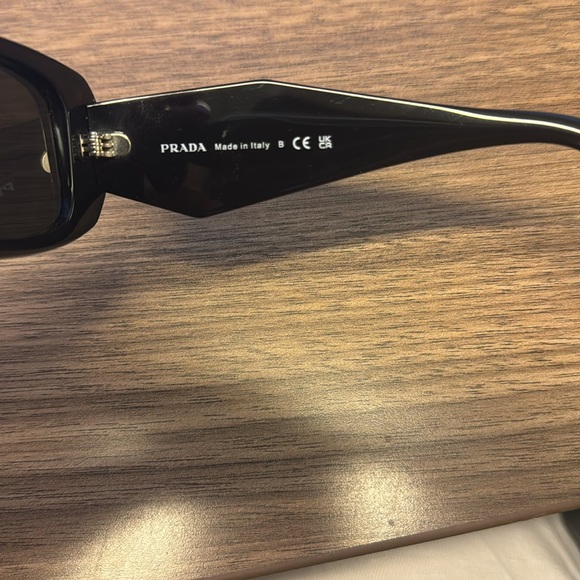Prada Symbole sunglasses - Picture 8 of 8